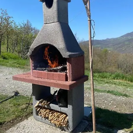 La Casa Sulla Collina Varsi