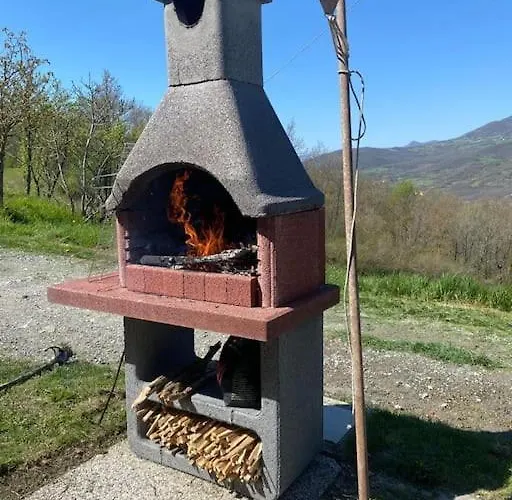 La Casa Sulla Collina Varsi